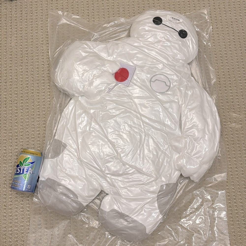 Baymax Plushie (vacuum sealed, Large)